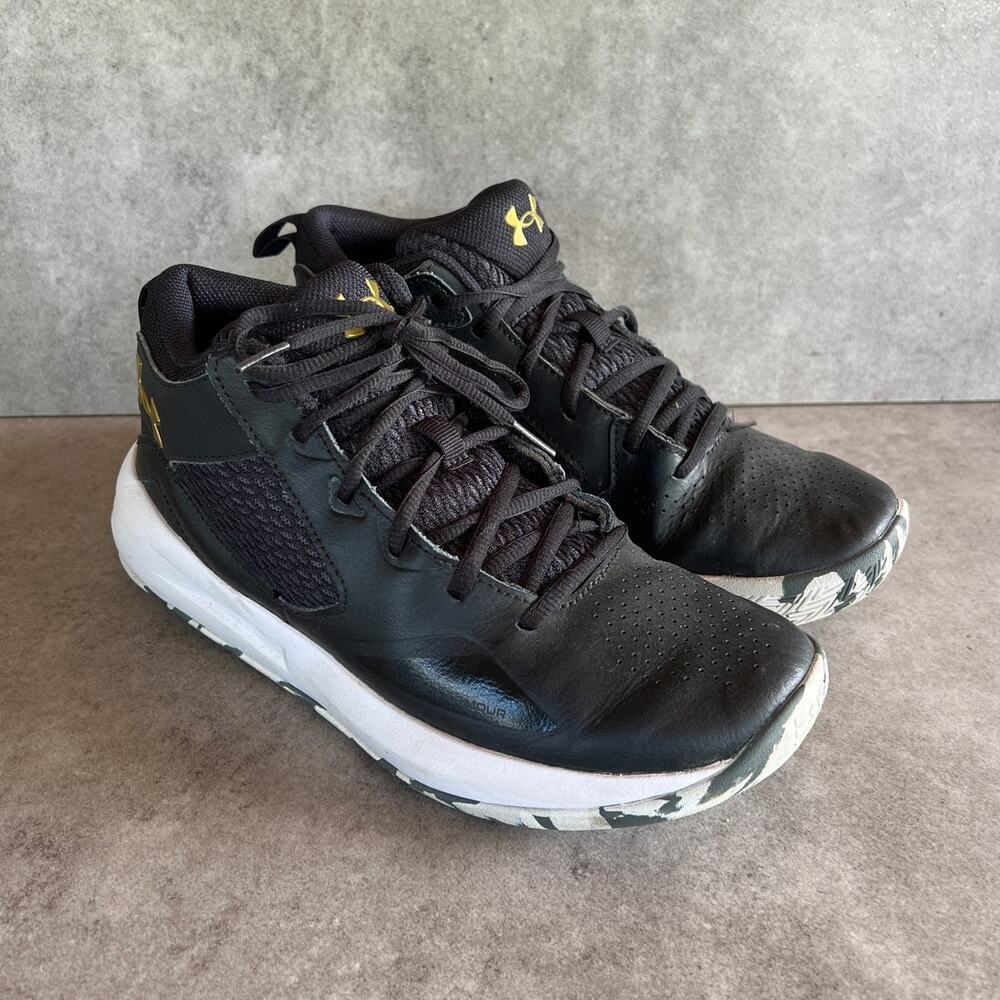 Under Armour Lockdown 5 basketball shoes black/white comfort athletic mid top